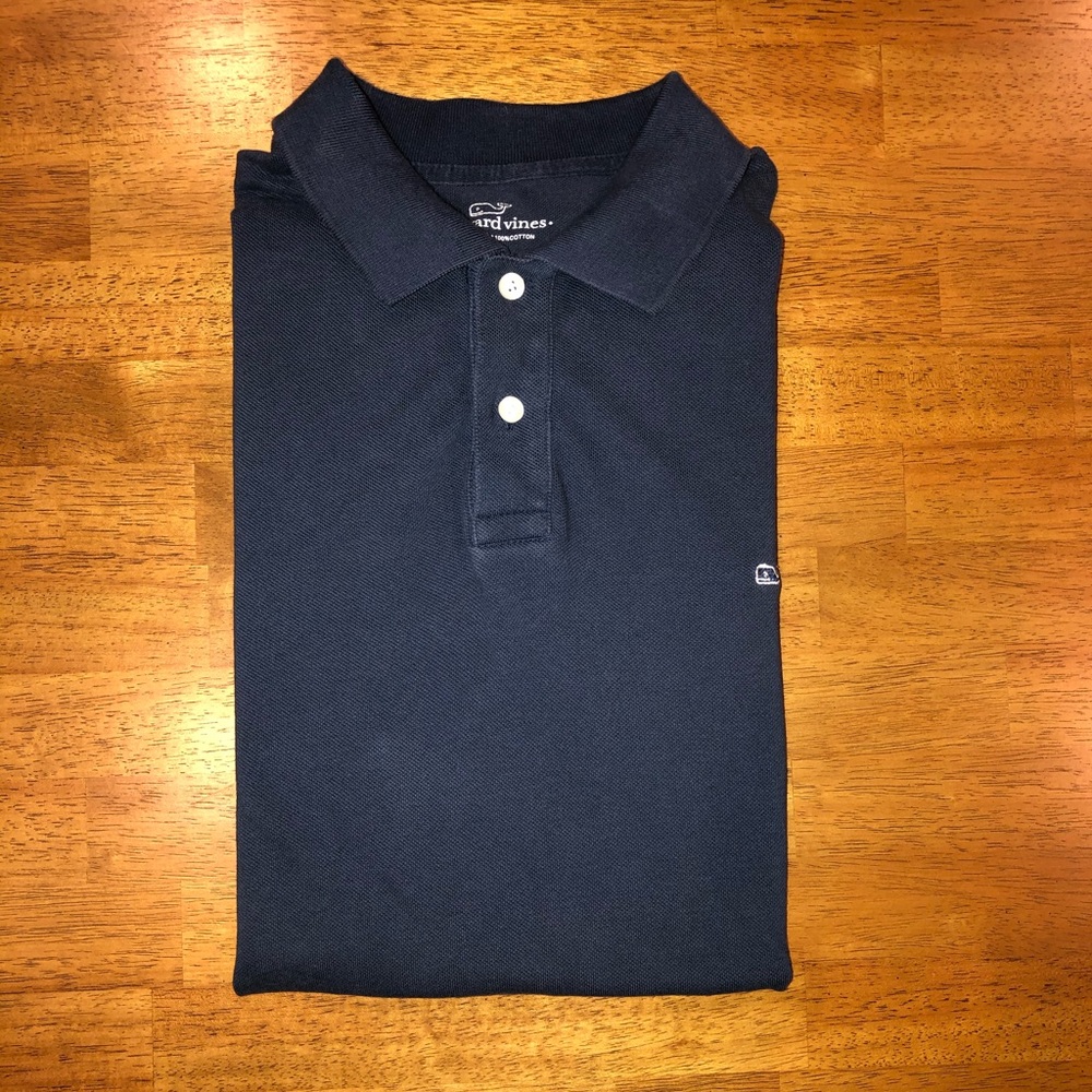 Vineyard Vines T-shirt